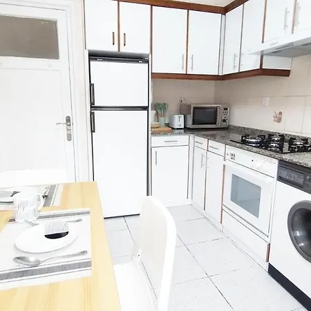 Cean Bermudez Apartment Gijon